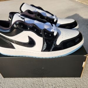 Jordan 1 Low "Concord" size 9.5 brand new